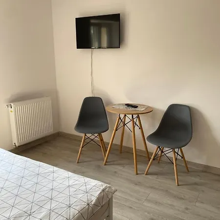 Affittacamere Anna Centrum-pokoje Przy Plazy 3*